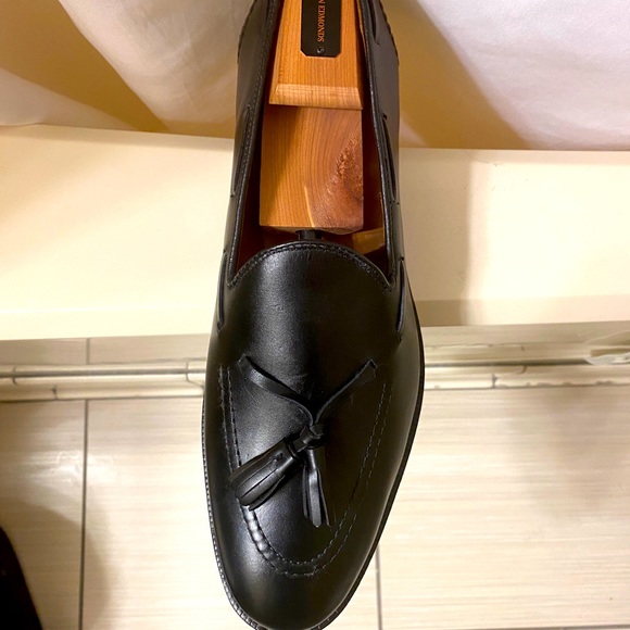 Allen Edmonds Black โAchesonโ Loafers ๐ size 9.5 - Picture 1 of 4